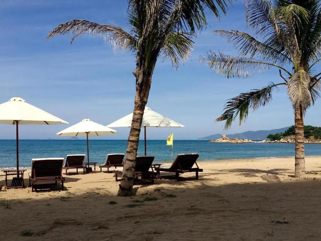 ***  La Mer Hotel Nha Trang Vietnam
