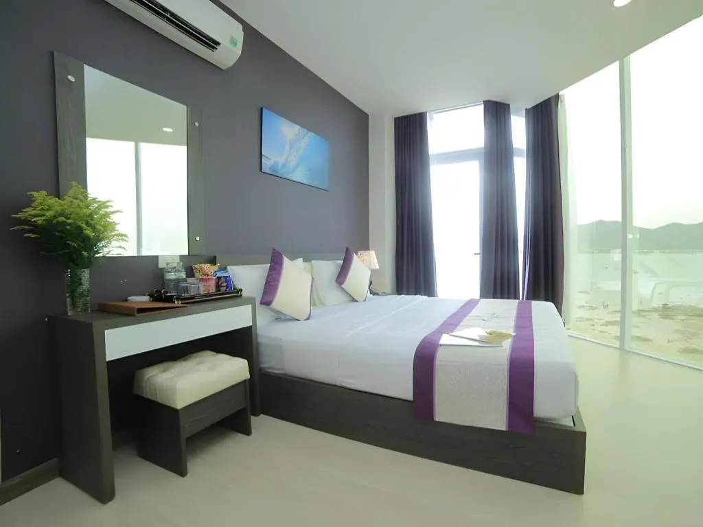 ***  La Mer Hotel Nha Trang Vietnam